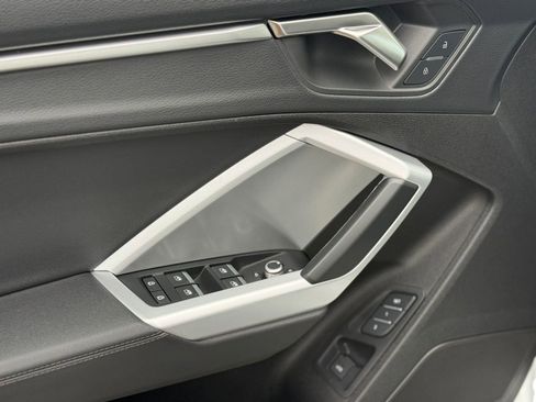 New 2025 Audi Q3 2.0T Premium image 12