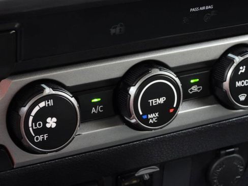 Used 2019 Toyota Tacoma SR5 RWD image 54