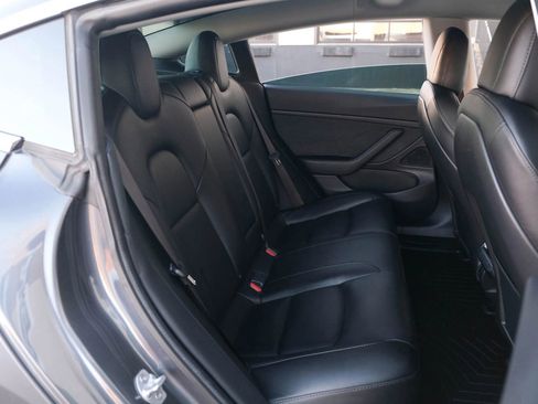 Used 2020 Tesla Model 3 Performance image 29
