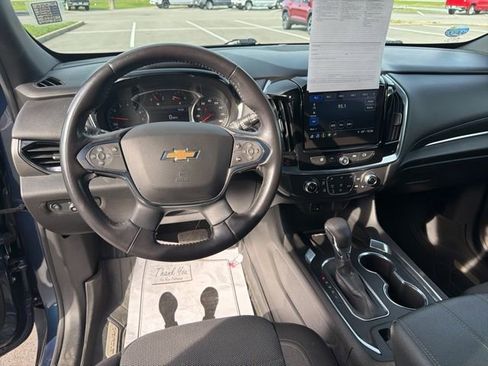 Used 2022 Chevrolet Traverse LT image 21
