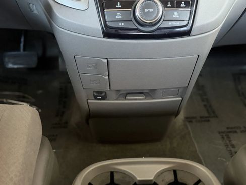 Used 2015 Honda Odyssey EX image 35