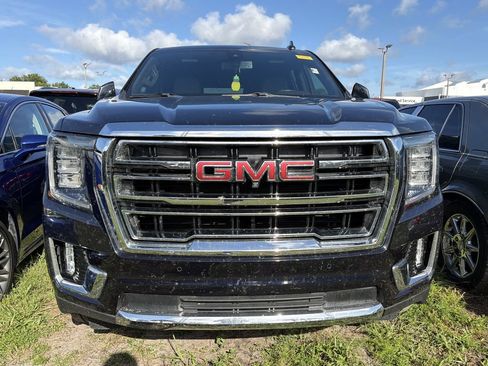 Used 2021 GMC Yukon SLT w/ SLT Luxury Plus Package RWD image 2