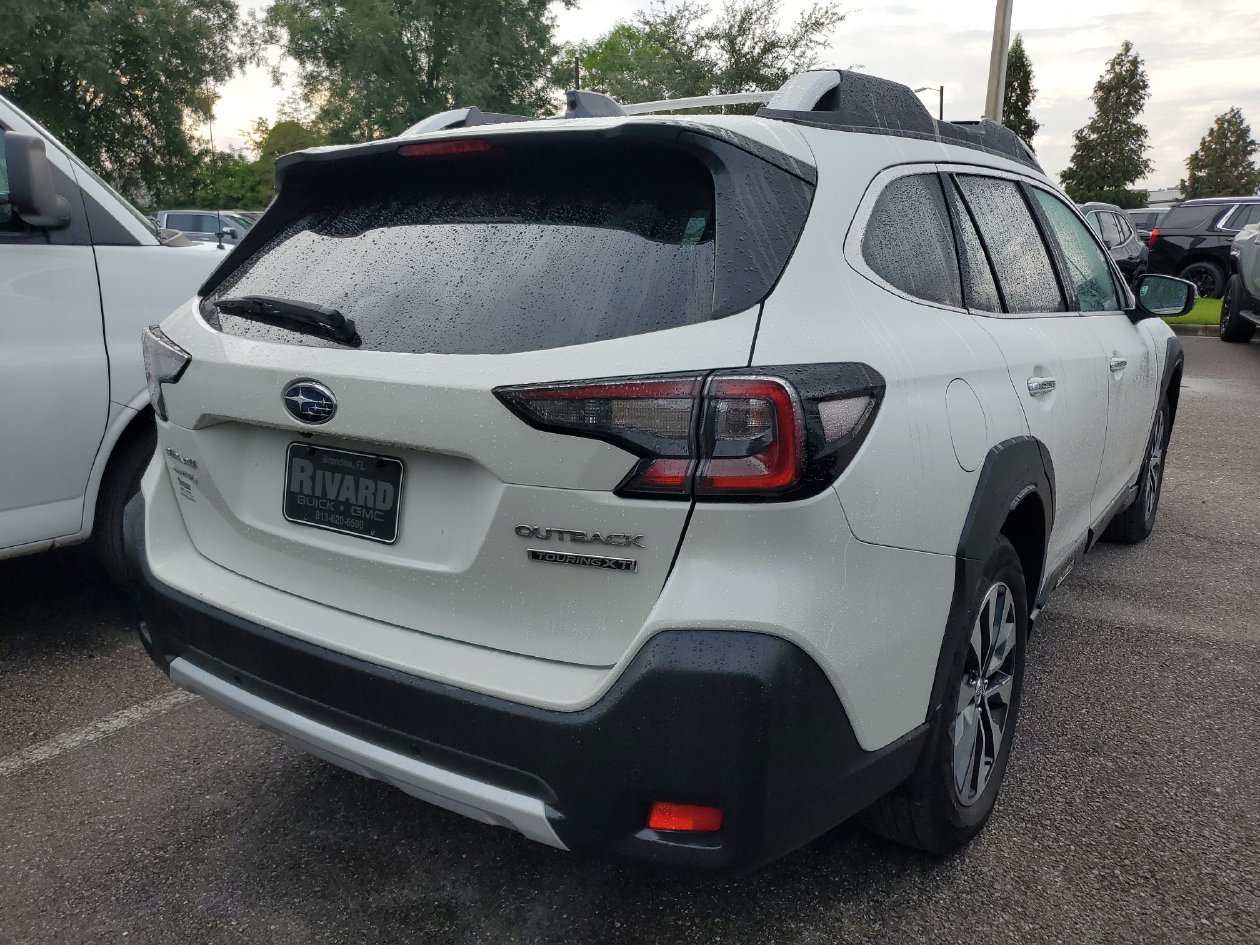 Used 2024 Subaru Outback Touring XT AWD/4WD image 4