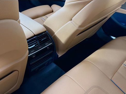 Used 2018 BMW 540i xDrive image 28