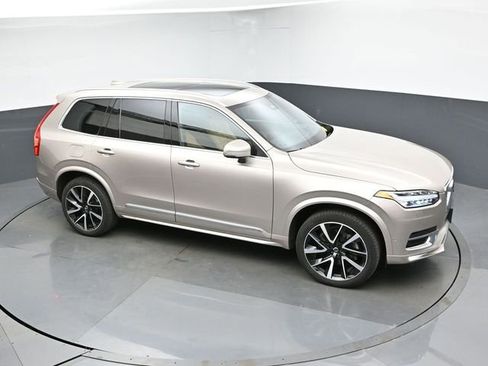 Used 2024 Volvo XC90 B6 Ultimate w/ Protection Package Premier AWD/4WD image 18