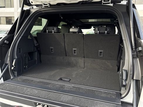 New 2026 Lincoln Navigator Reserve w/ Jet Appearance Package image 14