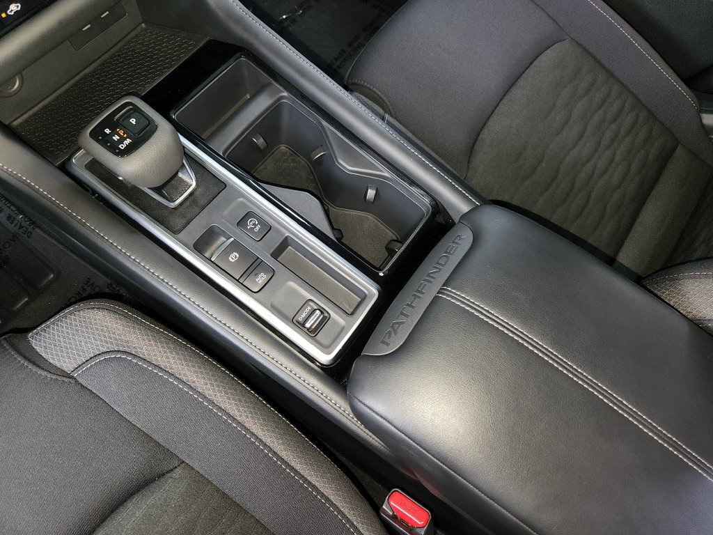 Certified 2026 Nissan Pathfinder SV FWD image 23