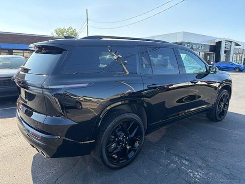 Certified 2024 Chevrolet Traverse RS w/ LPO, Floor Liner Package FWD image 6