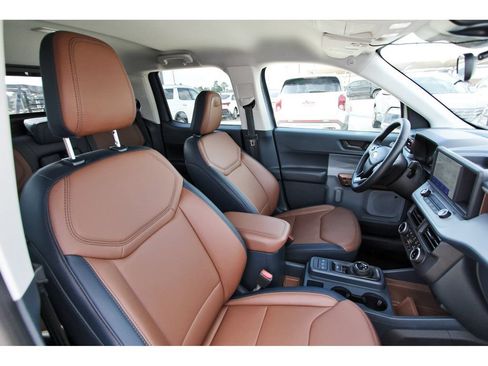 Used 2024 Ford Maverick Lariat FWD image 28