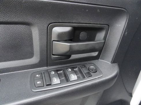 Used 2015 RAM 2500 ST w/ SXT Appearance Group AWD/4WD image 9