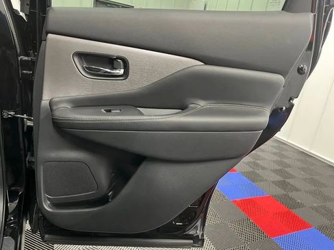 Used 2020 Nissan Murano SV AWD/4WD image 18