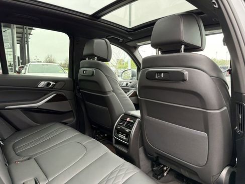 Used 2025 BMW X5 xDrive50e image 17