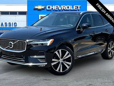 Used 2023 Volvo XC60 B5 Plus w/ Protection Package Premier FWD image 2