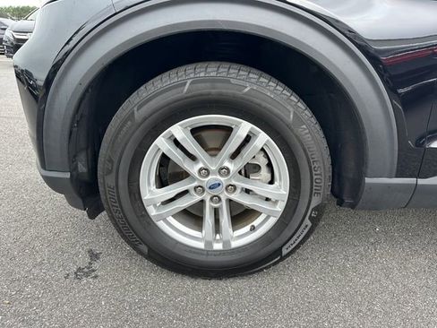 Used 2023 Ford Explorer XLT RWD image 37