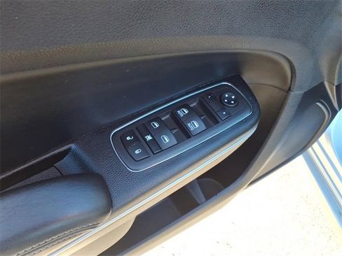 Used 2023 Chrysler 300 S image 15