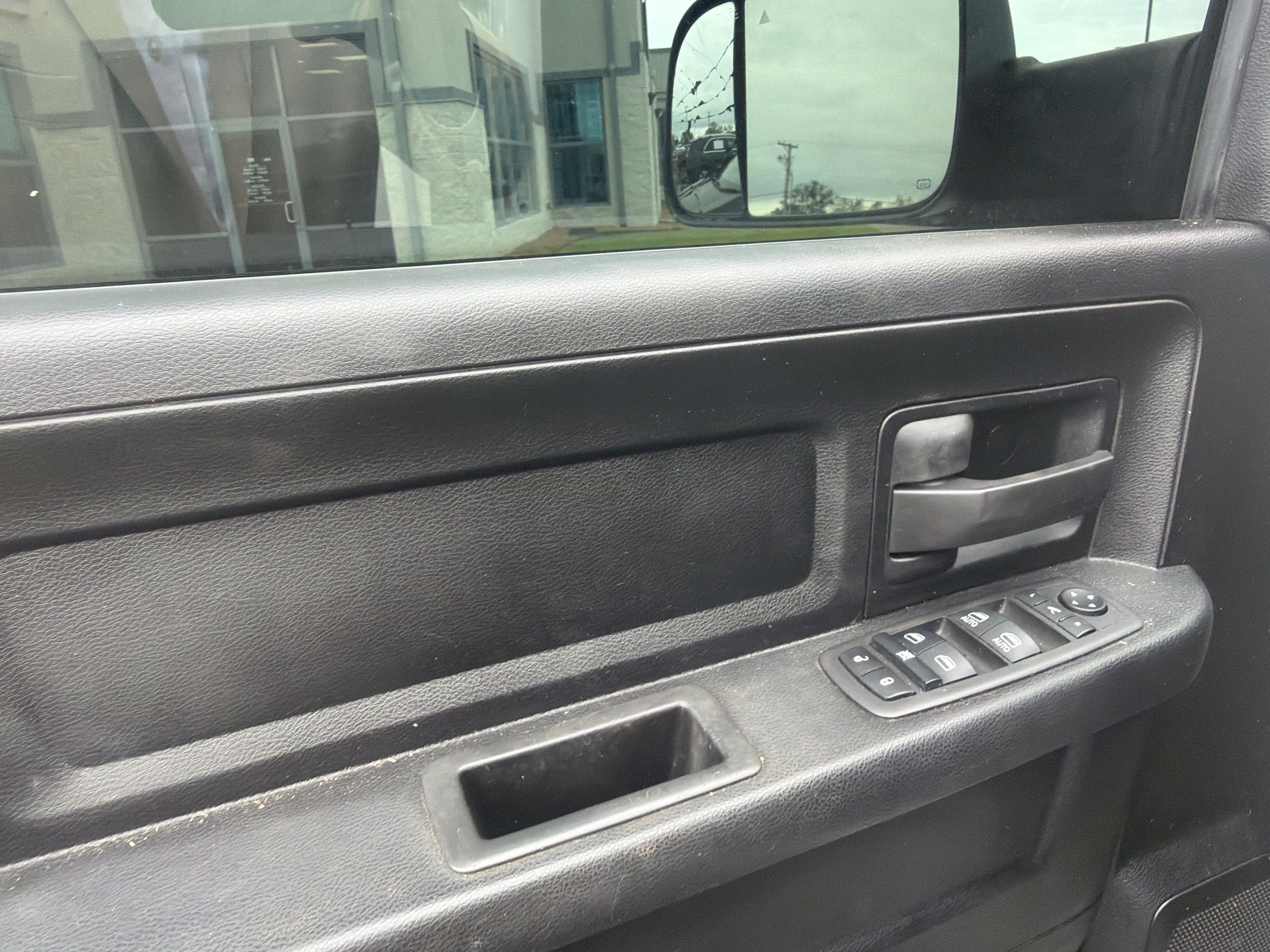 Used 2022 RAM 2500 Tradesman w/ Safety Group AWD/4WD image 13