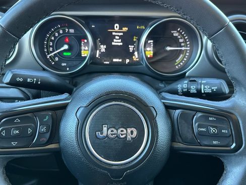 Used 2023 Jeep Wrangler Unlimited AWD/4WD image 22