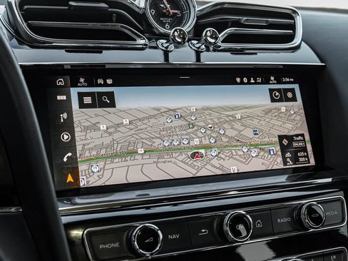 Used 2021 Bentley Bentayga Speed image 23