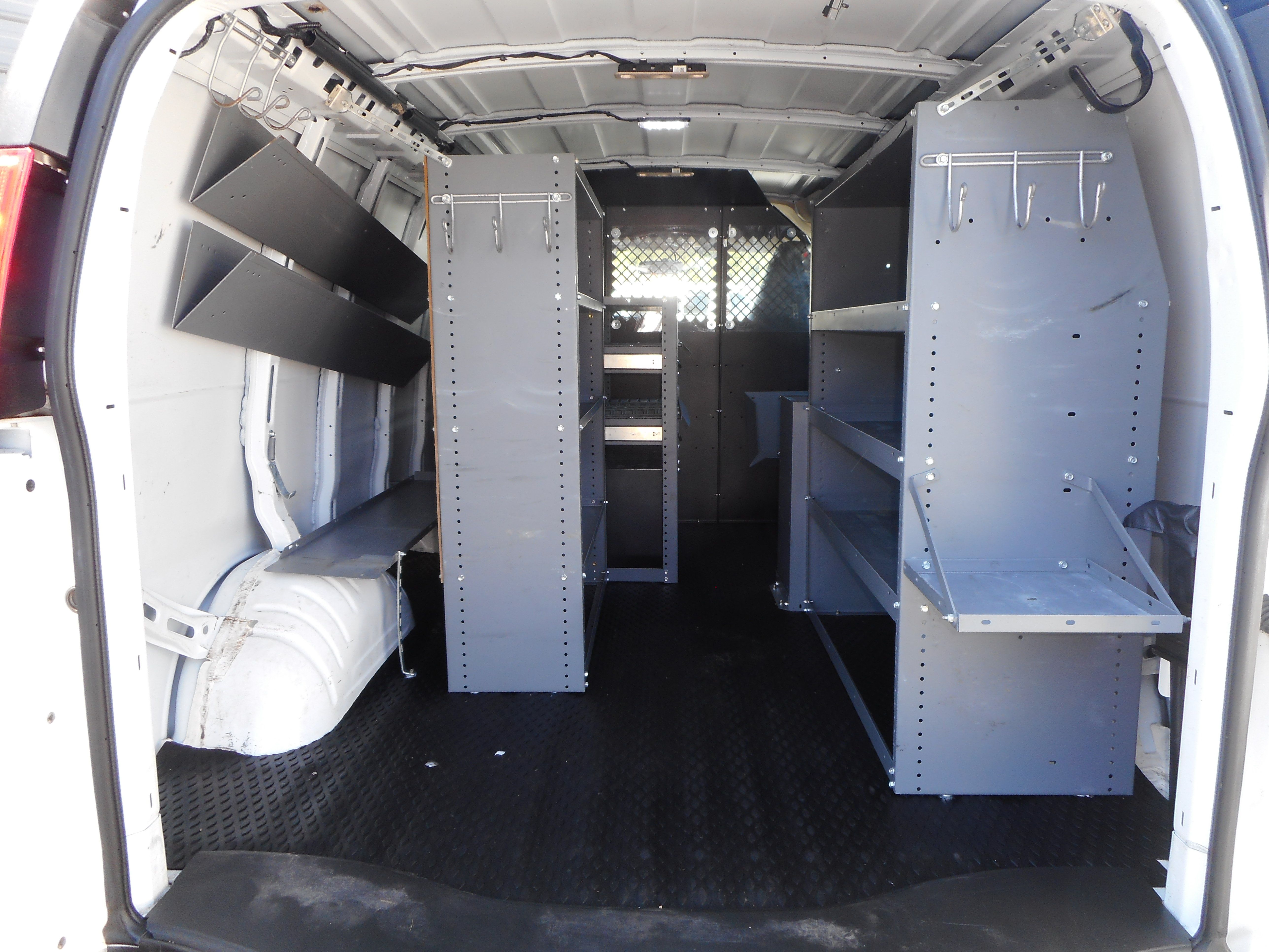 Used 2016 Chevrolet Express 2500 RWD image 16