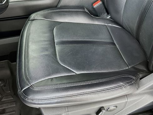 Used 2021 Ford Expedition Limited image 21