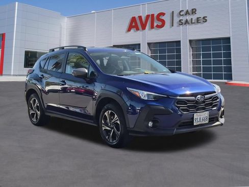 Used 2025 Subaru Crosstrek 2.5i Premium AWD/4WD image 3