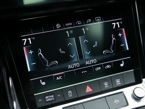 Used 2022 Audi e-tron Premium image 21