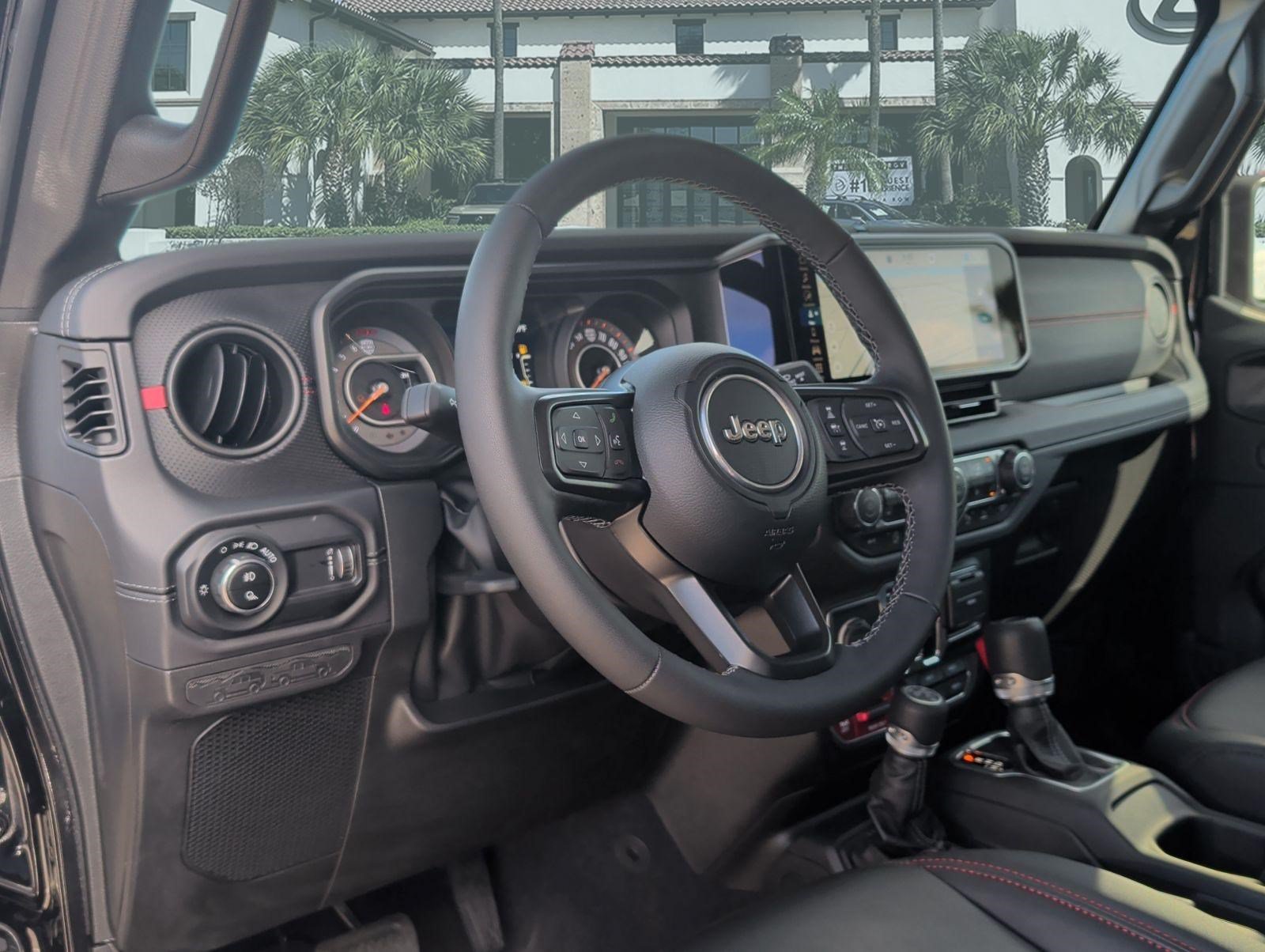 Used 2025 Jeep Gladiator Rubicon AWD/4WD image 12