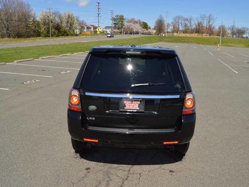 Used 2013 Land Rover LR2 HSE AWD/4WD image 11