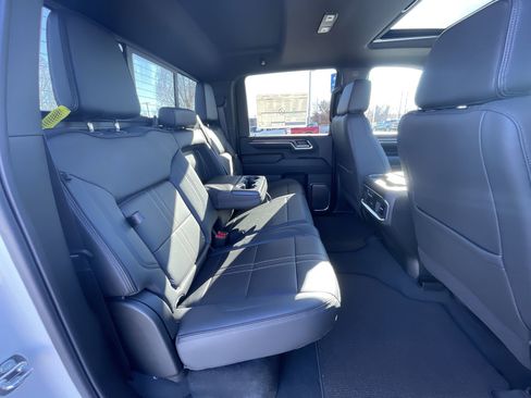 Certified 2024 Chevrolet Silverado 3500 High Country image 28