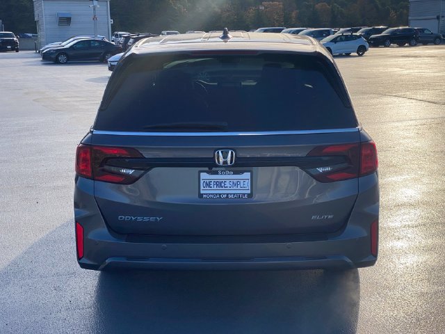 New 2027 Honda Odyssey Elite image 10