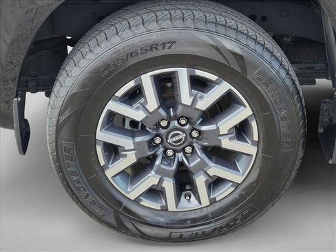 Used 2022 Nissan Frontier SV RWD image 22