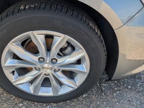 Used 2024 Chevrolet Malibu LT FWD image 23