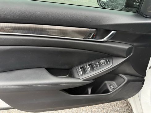 Used 2021 Honda Accord Sport image 10
