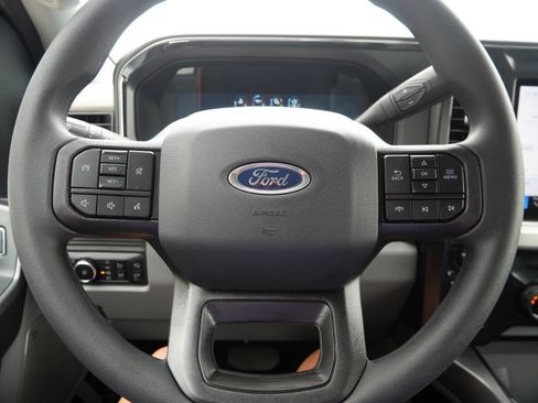 New 2026 Ford F350 XLT w/ XLT Premium Package AWD/4WD image 24