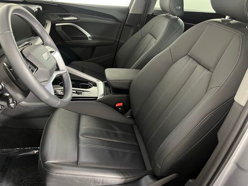 Certified 2025 Audi Q5 Premium w/ 19" Wheel Package image 12