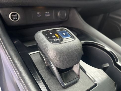 Used 2022 Nissan Rogue SL image 24