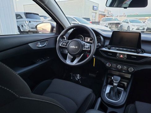 Used 2023 Kia Forte LXS image 23
