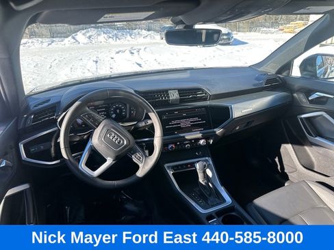 Used 2025 Audi Q3 2.0T Premium image 24