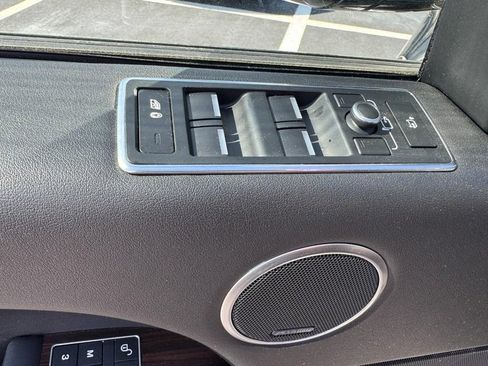 Used 2017 Land Rover Range Rover HSE AWD/4WD image 18