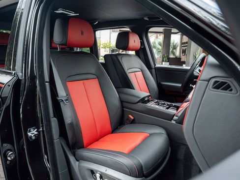 Certified 2023 Rolls-Royce Cullinan w/ Dark Exterior Package image 57