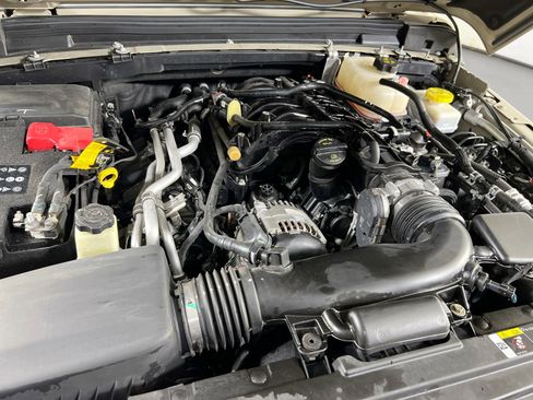 Used 2022 Jeep Wrangler Unlimited Sahara image 29