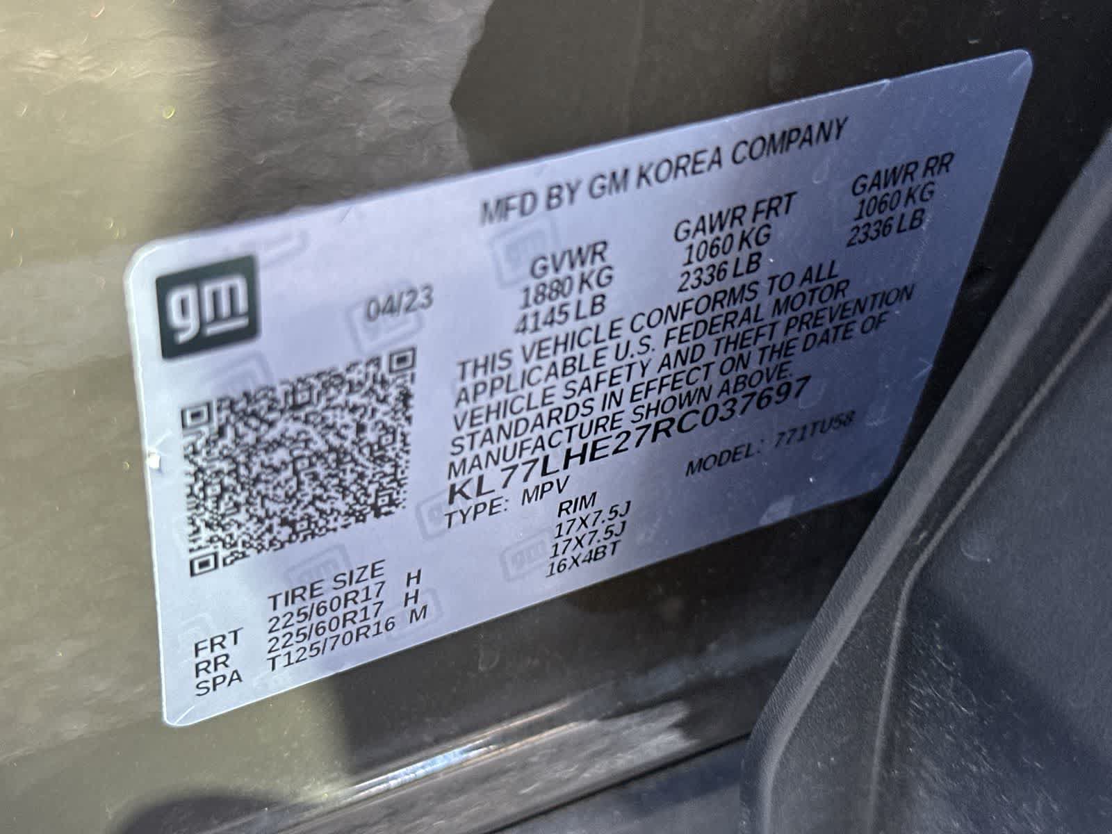 Used 2024 Chevrolet Trax LT w/ Sunroof Package FWD image 24