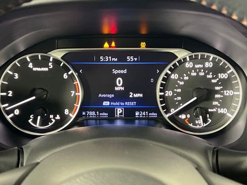 Used 2022 Nissan Altima 2.5 SR w/ Midnight Edition Package image 11