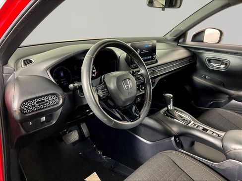 Used 2024 Honda HR-V Sport image 17