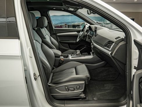 Certified 2025 Audi Q5 2.0T Premium w/ Convenience Plus Package AWD/4WD image 35