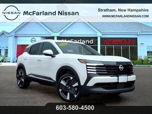 Used 2025 Nissan Kicks SR AWD/4WD image 1