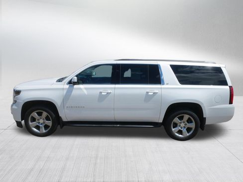 Used 2020 Chevrolet Suburban LT AWD/4WD image 11