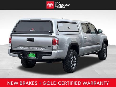 Certified 2022 Toyota Tacoma TRD Off-Road w/ Technology Package AWD/4WD image 5