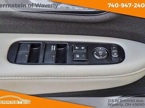 Used 2022 Honda HR-V LX image 16