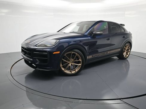 Used 2024 Porsche Cayenne Turbo GT AWD/4WD image 36